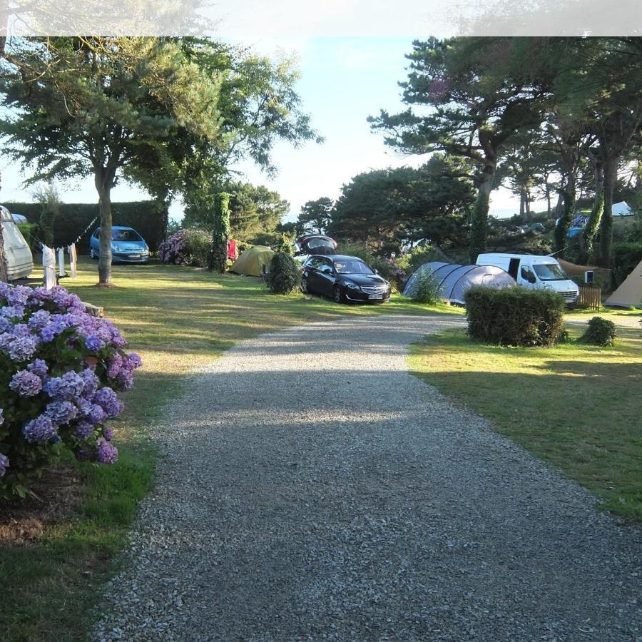 Les Hortensias Grande Tente Familiale Deux Chambres Et Sejour Vue Mer Sur Camping Nature Plestin-les-Greves Exterior photo